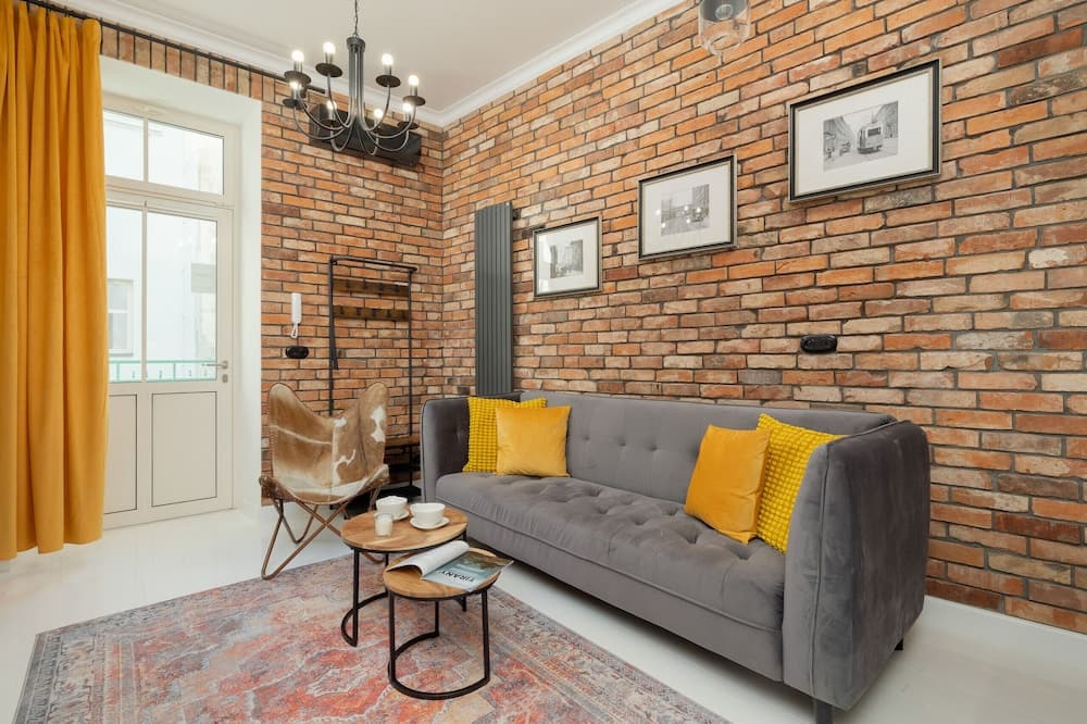 One Bedroom Air Conditioning by Renters