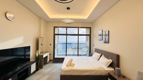 Luxury Studio Apartment Palm View with Big Balcony Free Parking by Belvilla