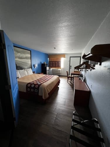 Conn Brown Harbour Inn