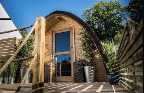 Chalet - Sleeps 2 - Balcony - Parking - Beach/golf
