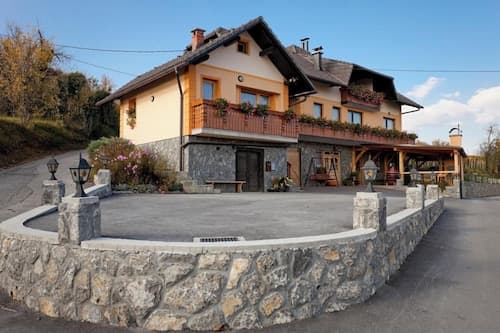 Tourist Farm Skrbina Apartment 2