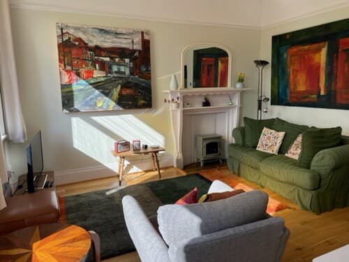 Beautifully Lit Airy 1-bed Apartment in Liverpool