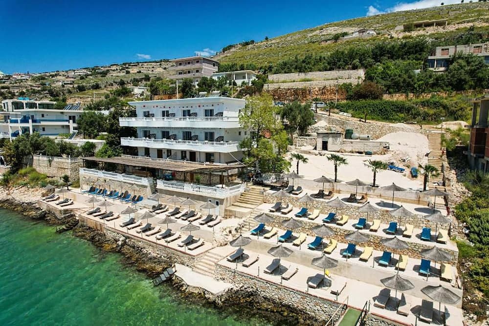 Villa Juna Beach