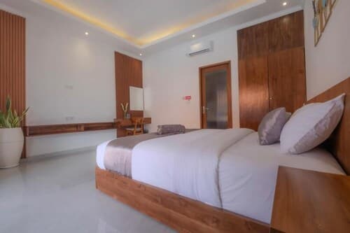 Bali Bata Canggu Guesthouse By Zuzu