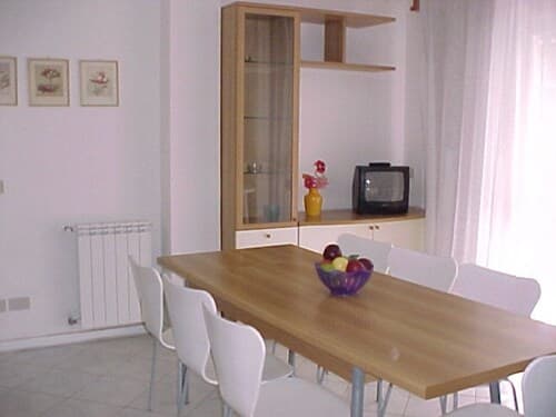 Spacious Flat With Terrace in Lignano Pineta