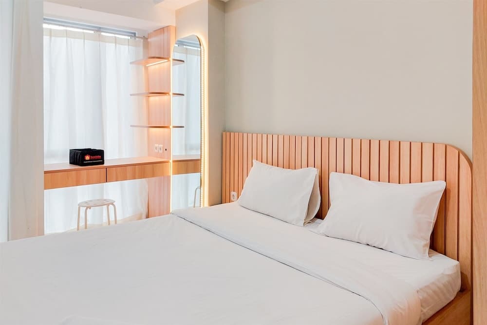 Modern Look Studio Apartment At M-Town Residence