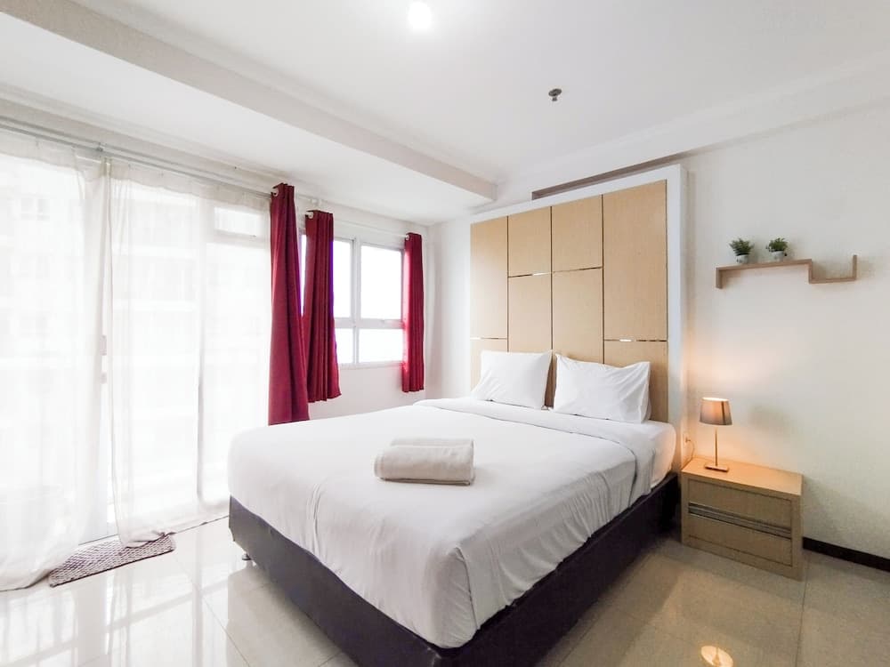 Fully Furnished 1Br At Gateway Pasteur Apartment