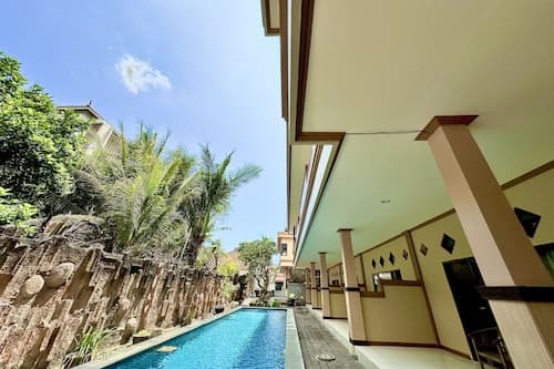 Taxa Raya Guest House