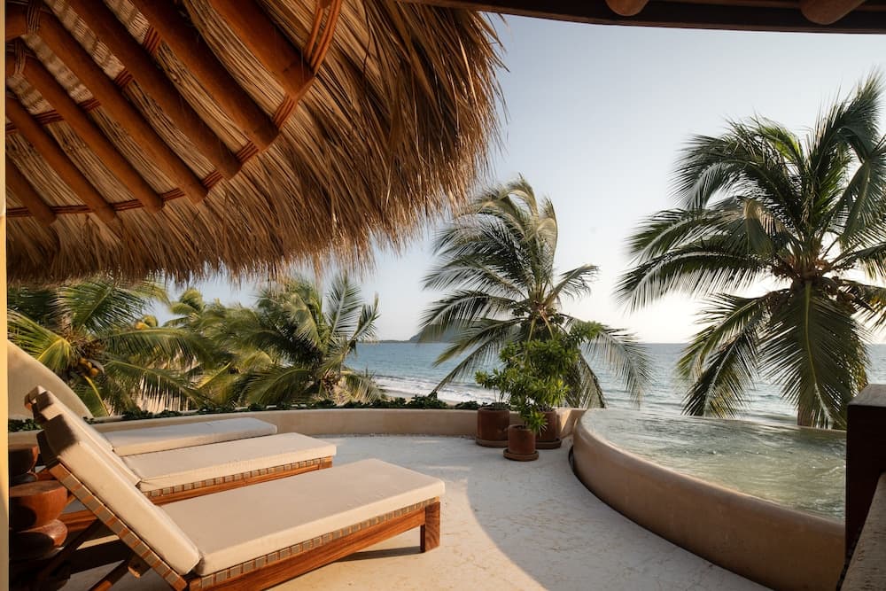 Mar de Coco Beach Front Villas