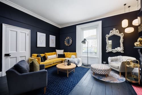 Luxurious 4 Bed House - Sleeps 8