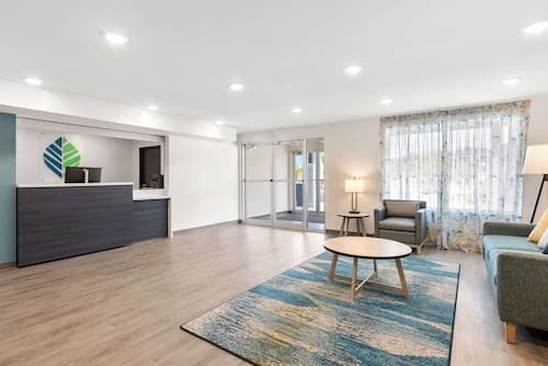 Woodspring Suites Savannah West Chatham Parkway