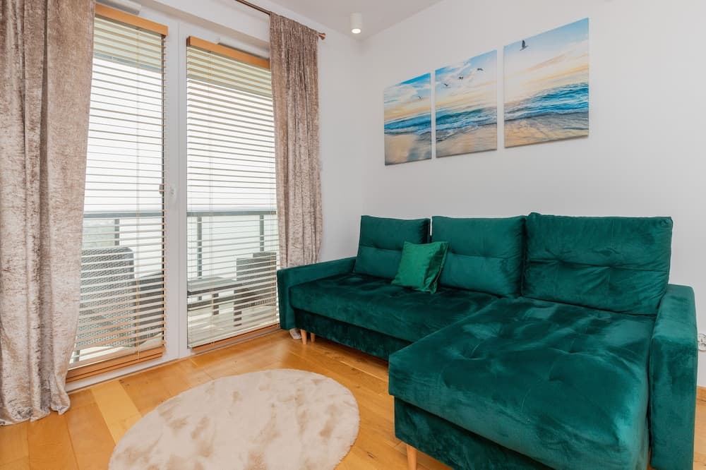 Elegant Apartment in Gdańsk by Renters