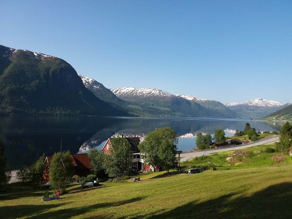 Jølster Lake View
