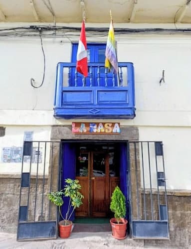 HOSTAL LA RASA