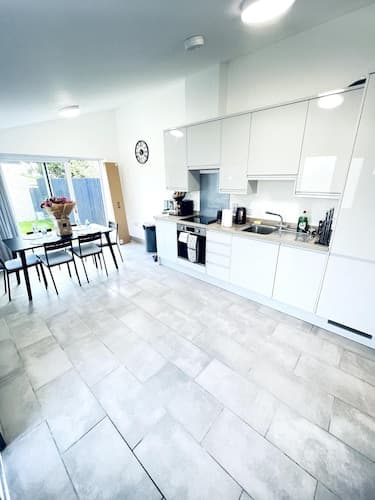 Immaculate 2 Bed House in Cambridge