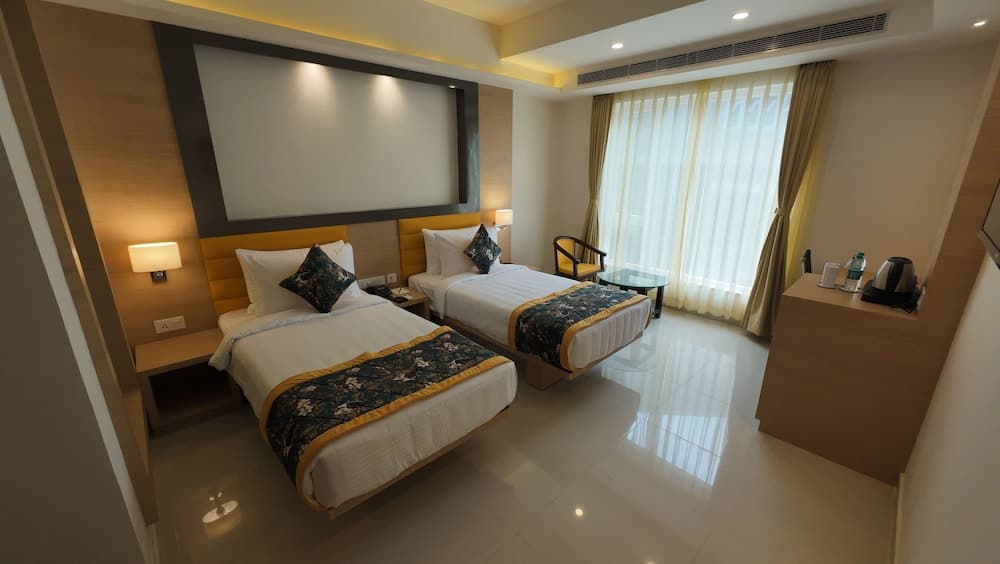Hotel Sura Grand