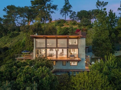 Summitridge - An Elegant Estate With Unobstructed City and Ocean Views
