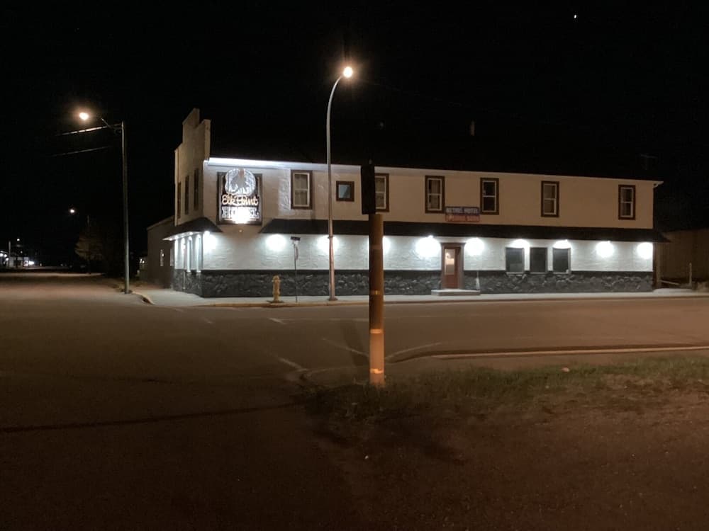 Bethel Hotel Elk Point