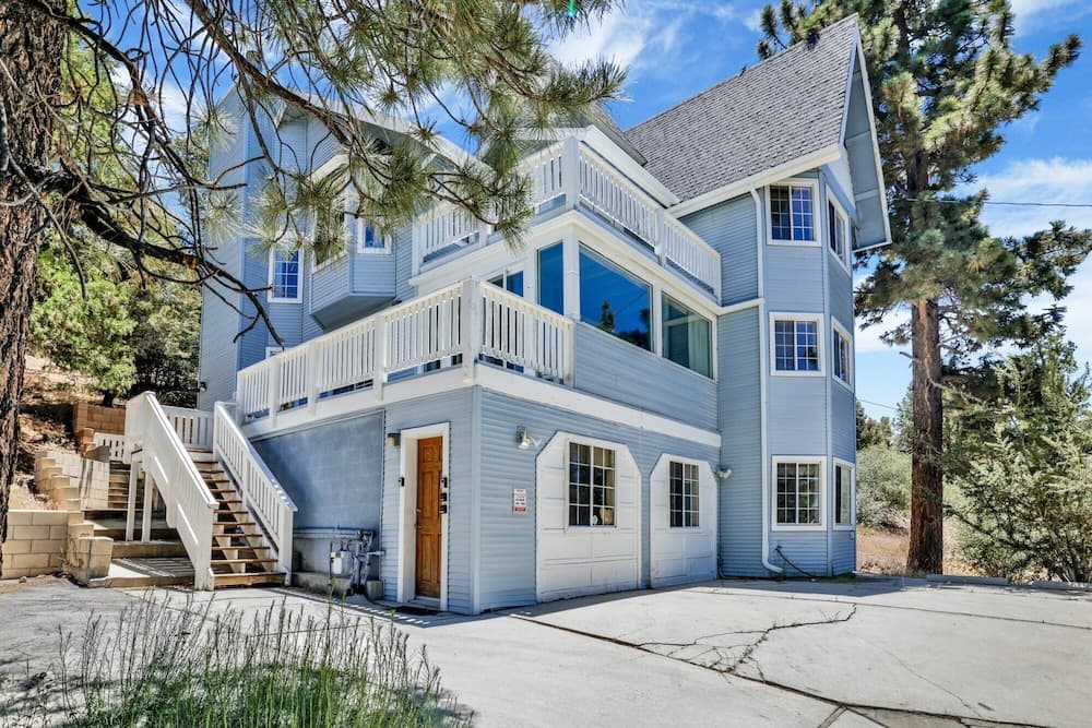 Chateau DE BIG Bear #2328