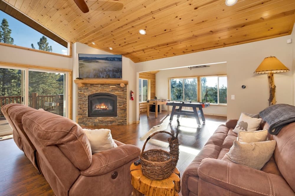 Silver TIP Chalet #2141