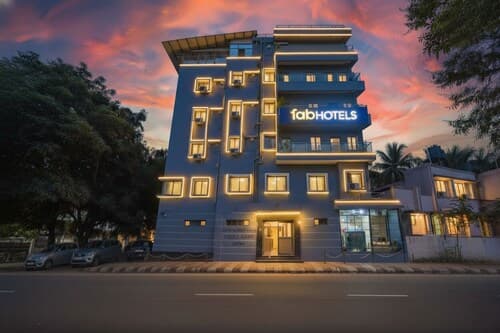 Fabhotel Metro Suites
