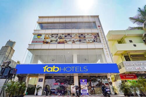 Fabhotel Easy Nest