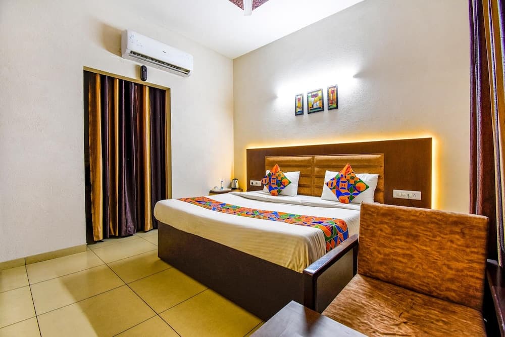 Fabhotel G-5 Villa