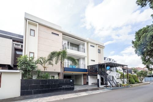 Rehat at Dago Sky