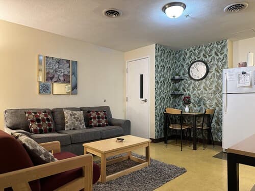 5 Beds Downtown Apt Very Quick Walk Everywhere