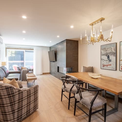 Durant Den by Rovetravel 2BR Apt w Private Patio