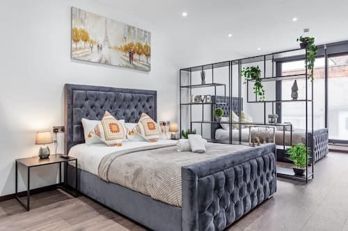Luxury Sleeps 4 Studio Flat