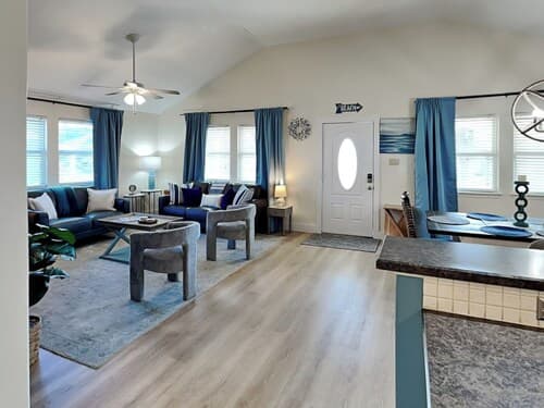 The Driftwood by Silver Sands Vacation Rentals