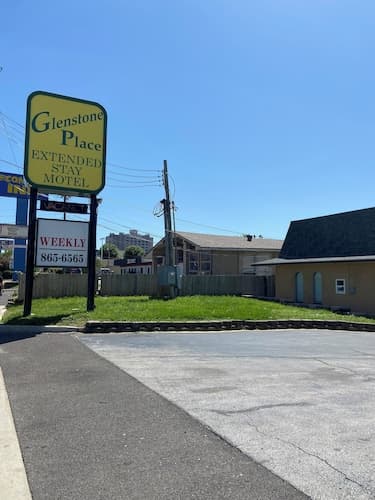 Glenstone place extended stay motel