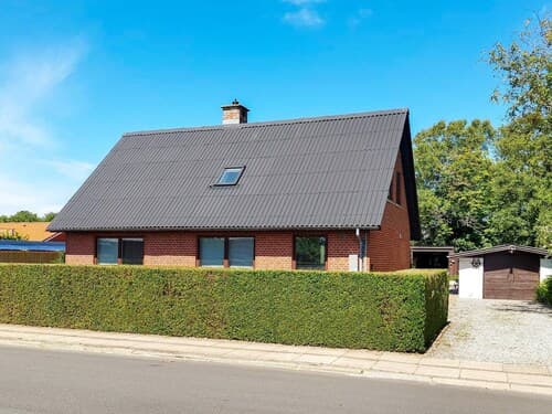 10 Person Holiday Home in Albaek