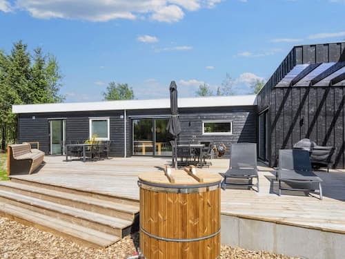 5 Star Holiday Home in Oster Assels