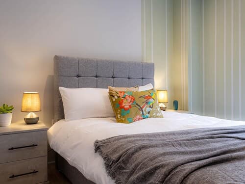 Victoria Park Vista One-bedroom by Sojo Stay