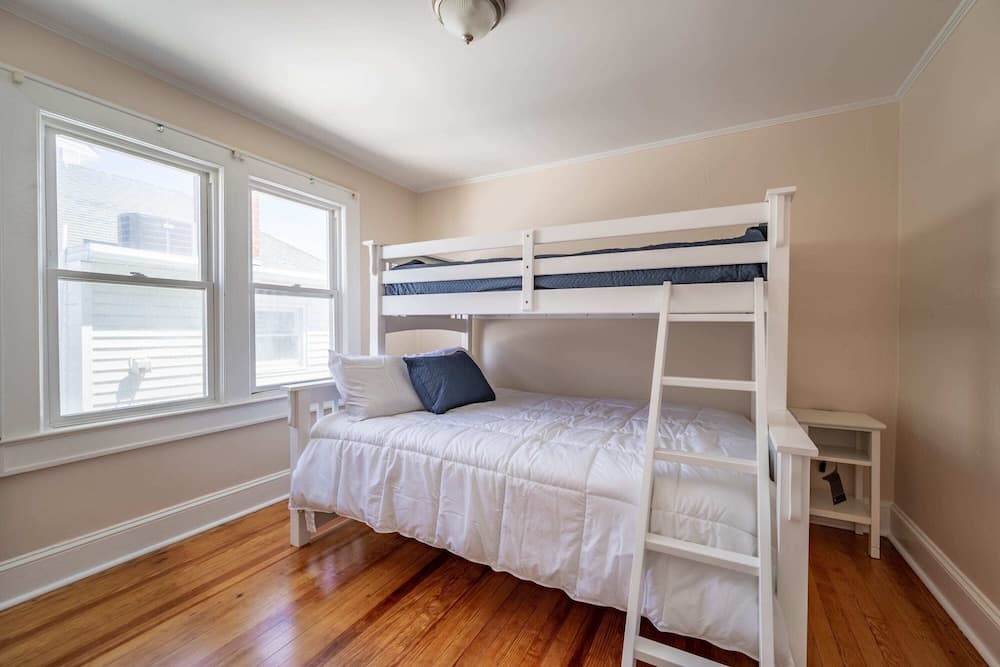 OCHG SeaFoam Ocean Front5