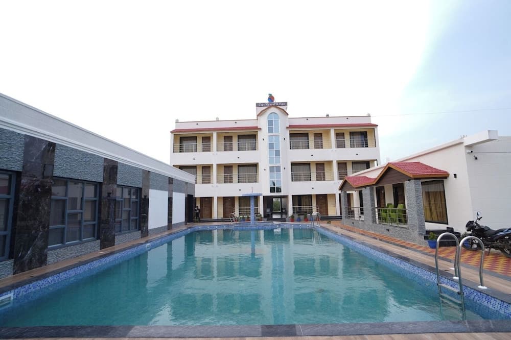 Lipi Resort and Spa