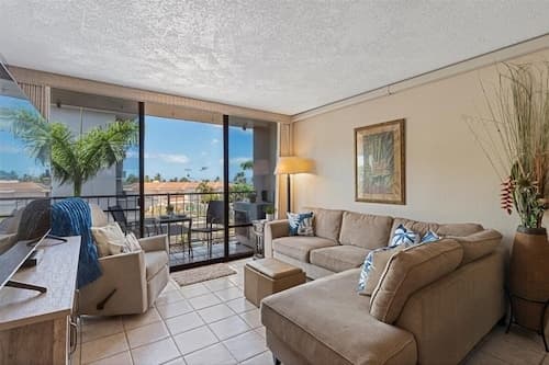 Pacific Shores A302 3 Bedroom Condo