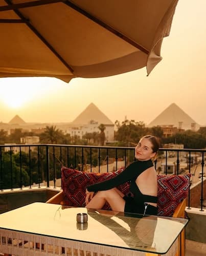 Almas Pyramids View