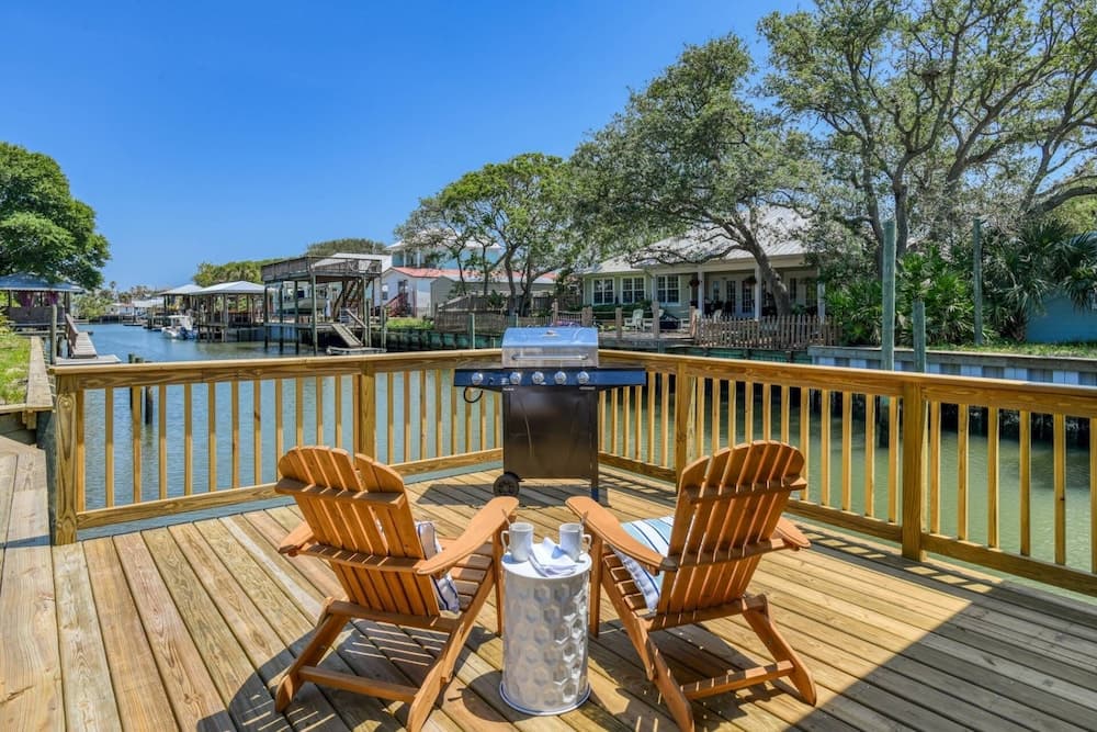 Castaway Cottage