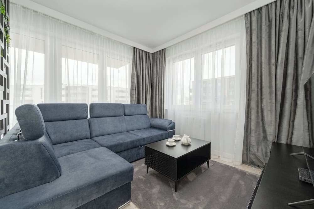 Białowieska Apartment Wrocław by Renters