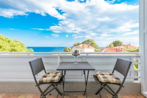 Apartment Luce Royal - One Bedroom Apartment With Balcony and Sea View