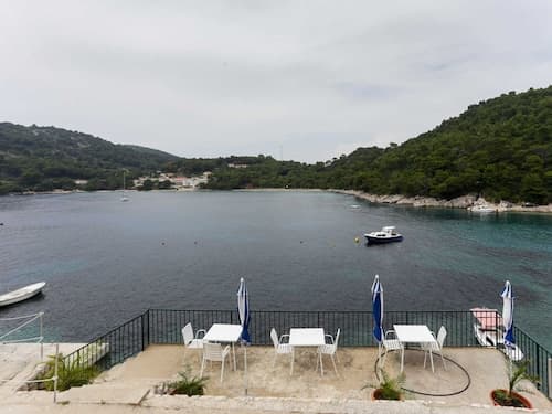 Apartments Posta - Deluxe One-bedroom Apartment With Balcony and Sea View - Apartman 8