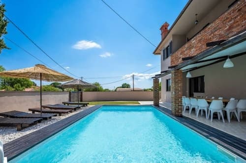 Villa Pupos Comfortable Holiday Residence
