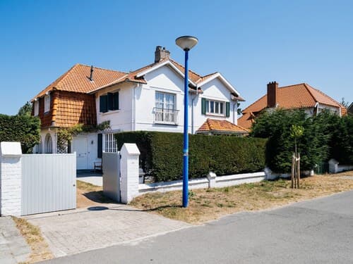 Villa in Koksijde Near Zeedijk