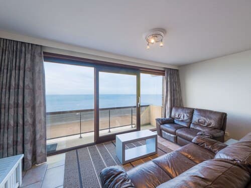 Bright Apartment Near the Center