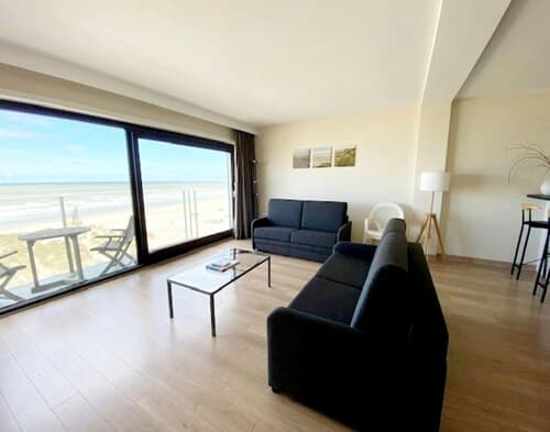 Couple Stay Near Beaches