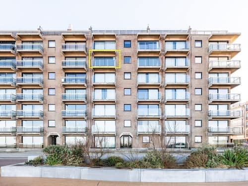 Apartment in St-idesbald With Sea View