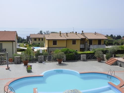 Apartment in Lazise With Lake View Balcony